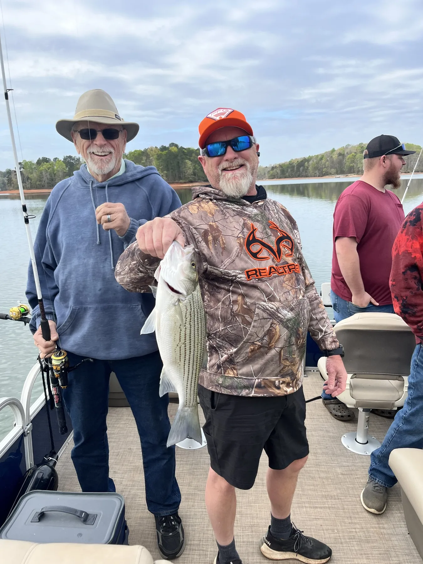 Lake Hartwell striper fishing with Reel Rabb — guided trip photo 37