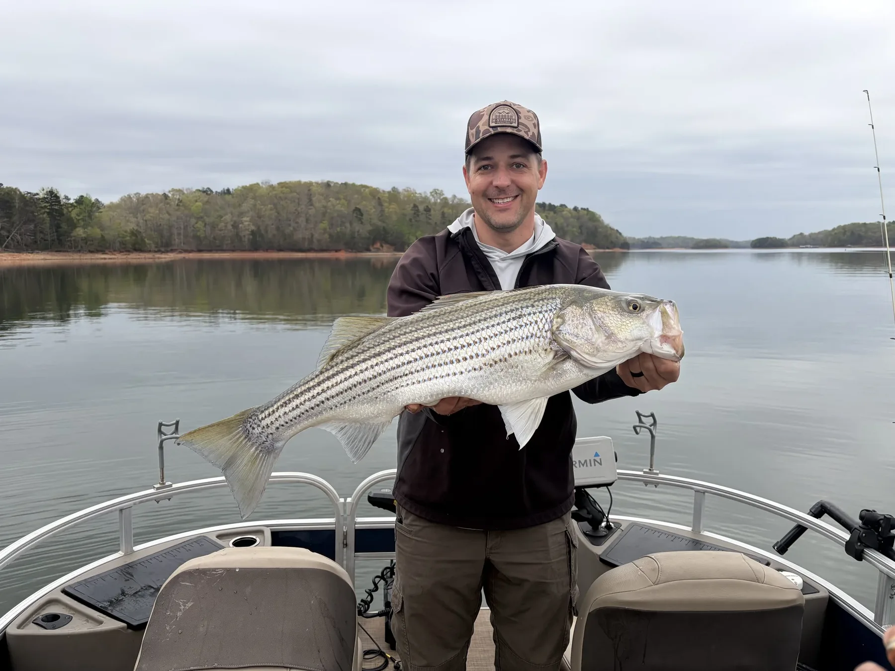 Lake Hartwell striper fishing with Reel Rabb — guided trip photo 39