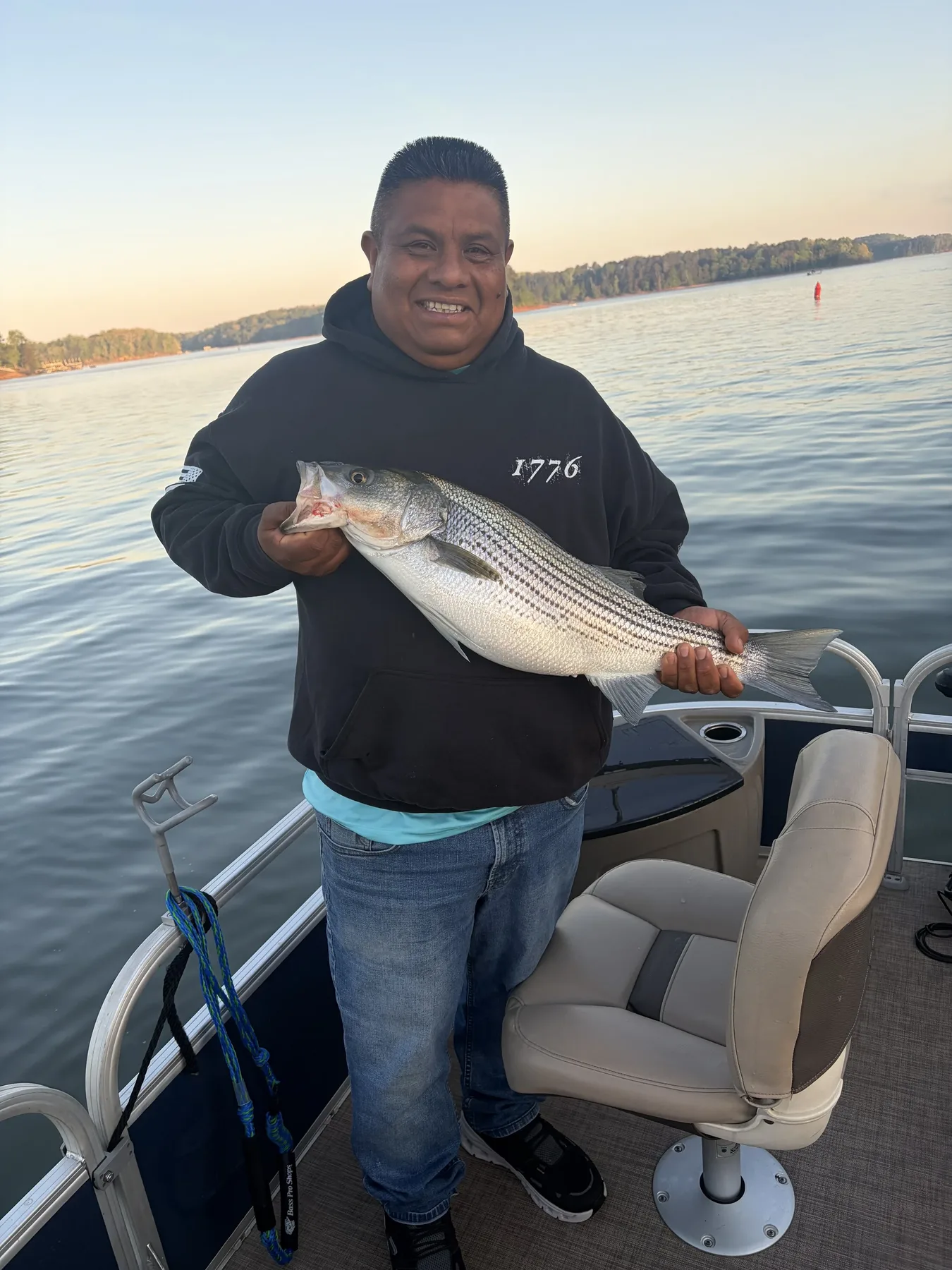 Lake Hartwell striper fishing with Reel Rabb — guided trip photo 46