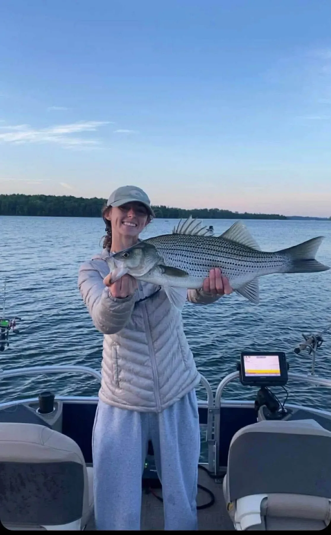 Lake Hartwell striper fishing with Reel Rabb — guided trip photo 17